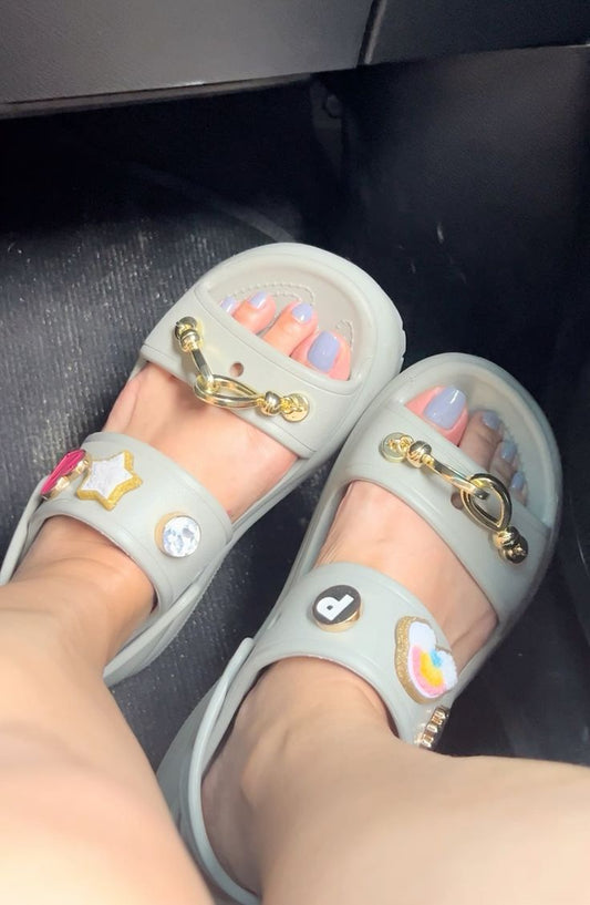 Trendy Grey Slides with Charms & Golden Buckle – Women’s Fashion Slippers